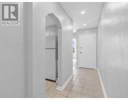 2260 Eglinton Avenue W, Toronto, ON M6E2L3 Photo 11