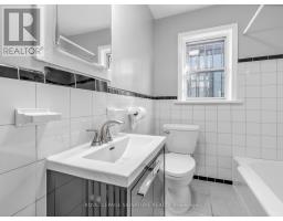 2260 Eglinton Avenue W, Toronto, ON M6E2L3 Photo 12
