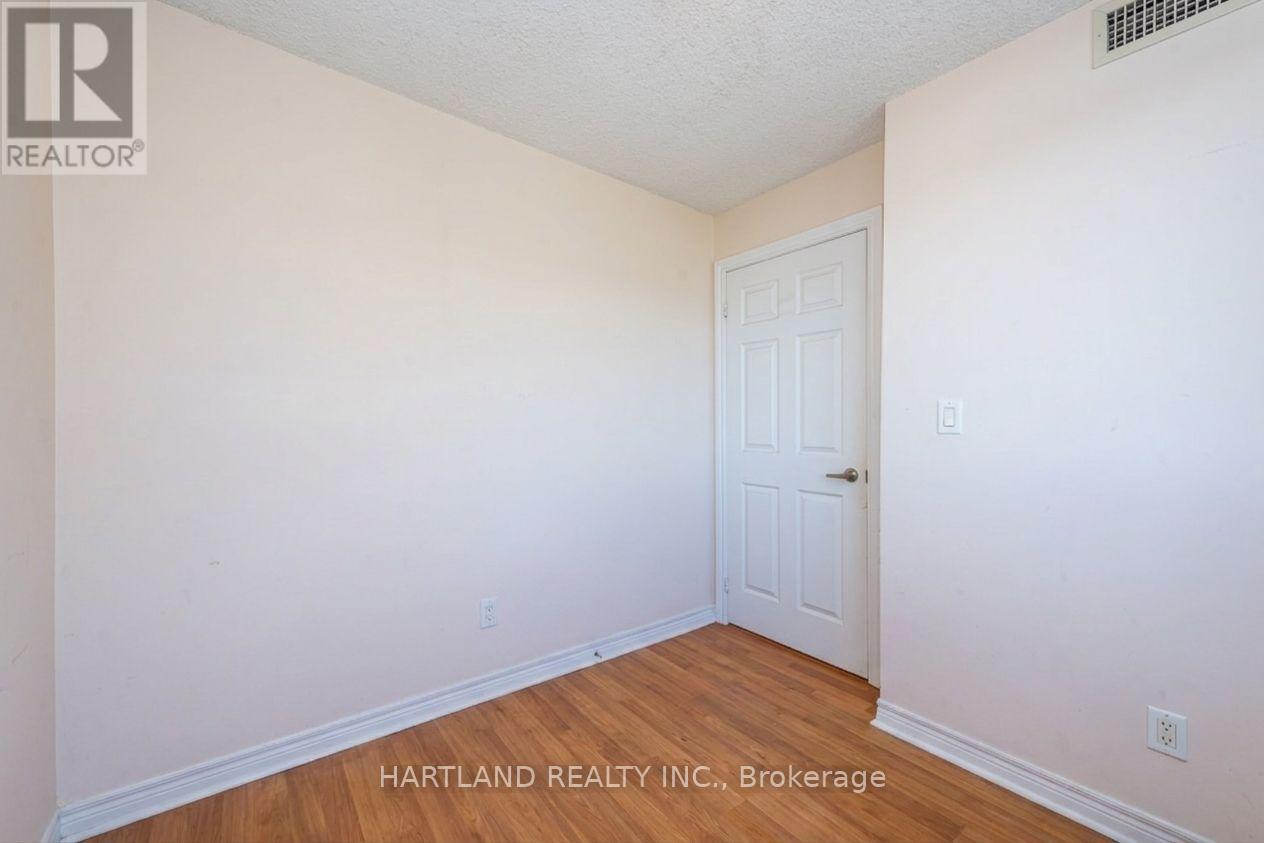 #405 310 BURNHAMTHORPE ROAD W - 10