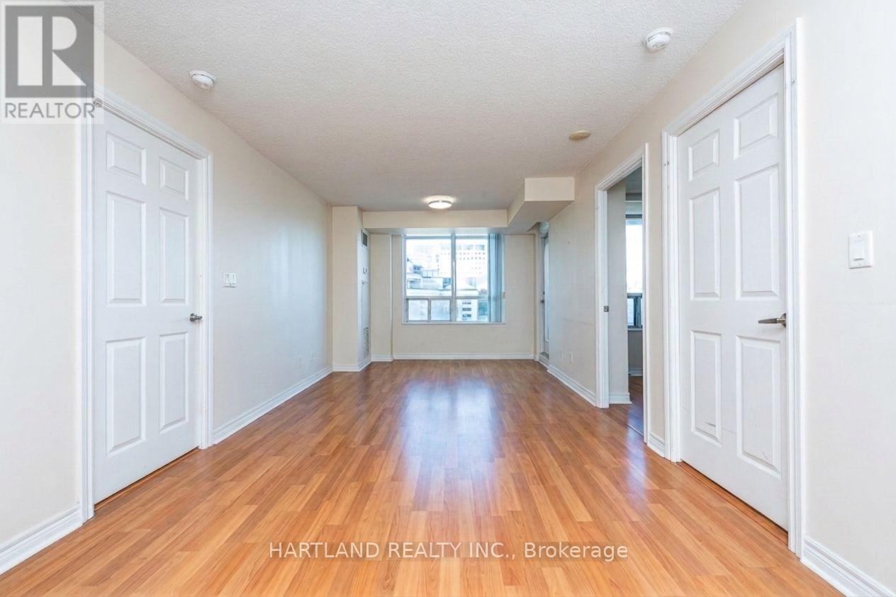 #405 310 BURNHAMTHORPE ROAD W - 5
