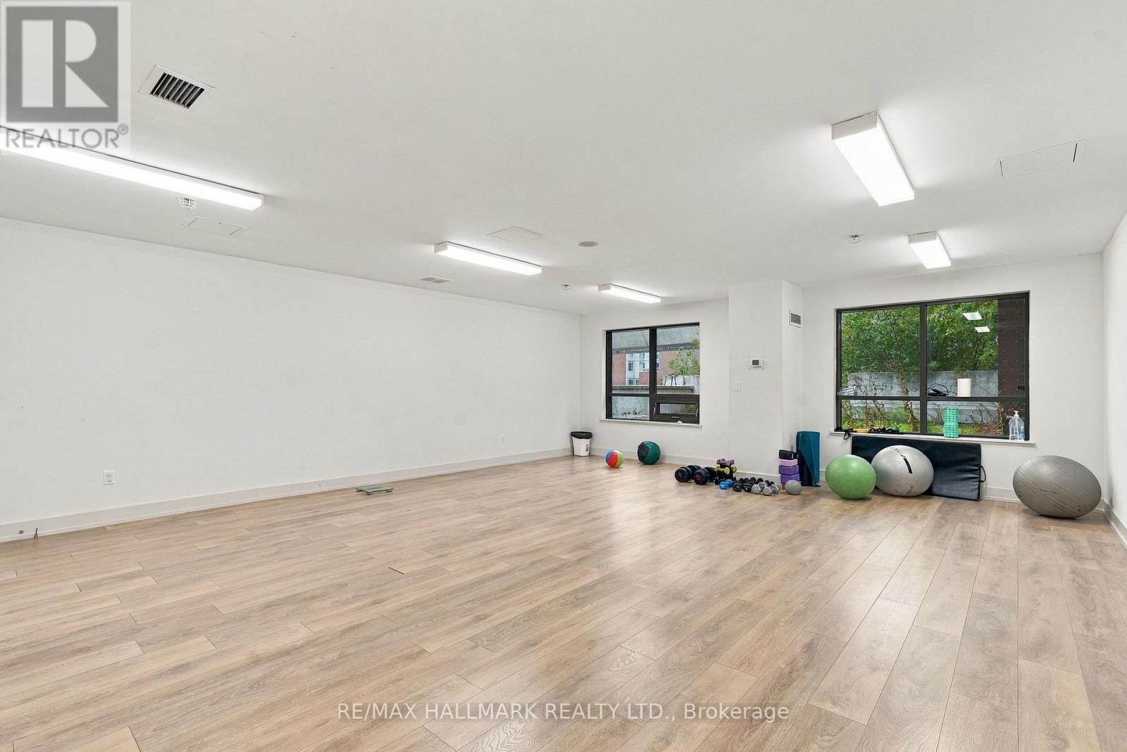 #1408 1420 DUPONT STREET - 31