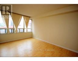 Kitchen - 504 - 265 Enfield Place, Mississauga, ON L5B3Y6 Photo 6