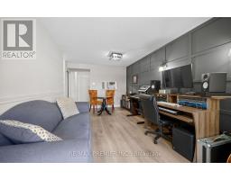 209 - 2470 Eglinton Avenue W, Toronto, ON M6M5E7 Photo 13