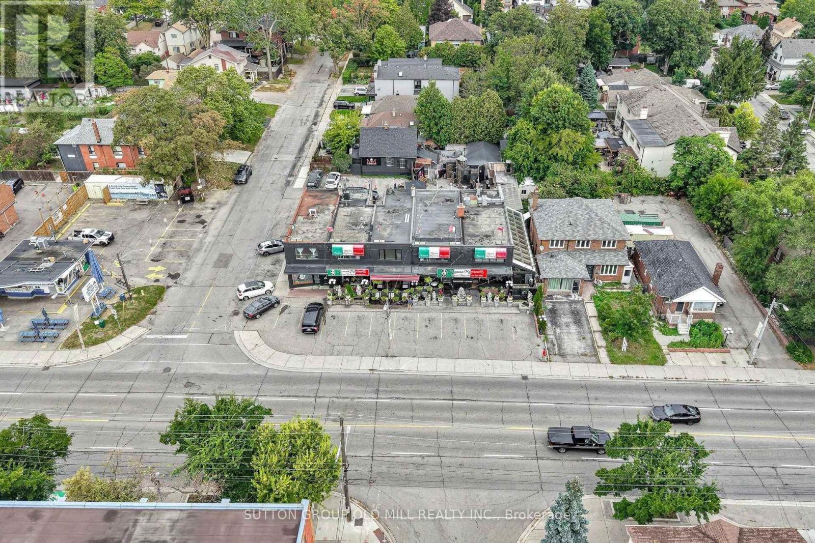 12 GALA LANE - Image 44