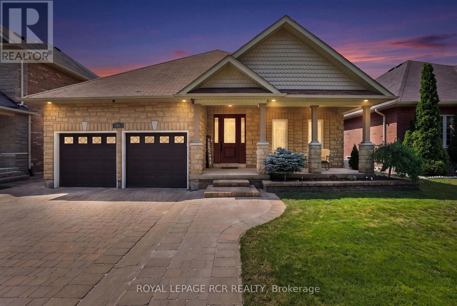 30 BORLAND CRESCENT