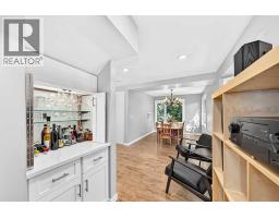 9120 48 Avenue NW - photo 8