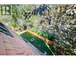 9120 48 Avenue NW - photo 25