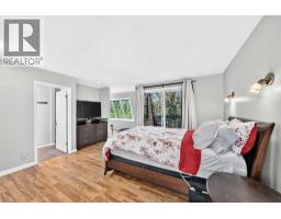 9120 48 Avenue NW - photo 18