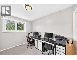 9120 48 Avenue NW - photo 15