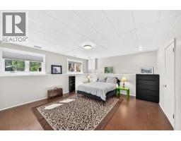 9120 48 Avenue NW - photo 31