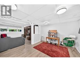 9120 48 Avenue NW - photo 29