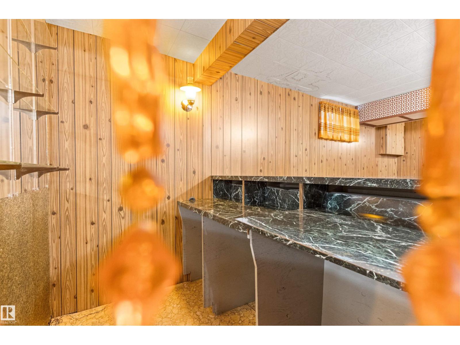 7211 140 AV NW - 48