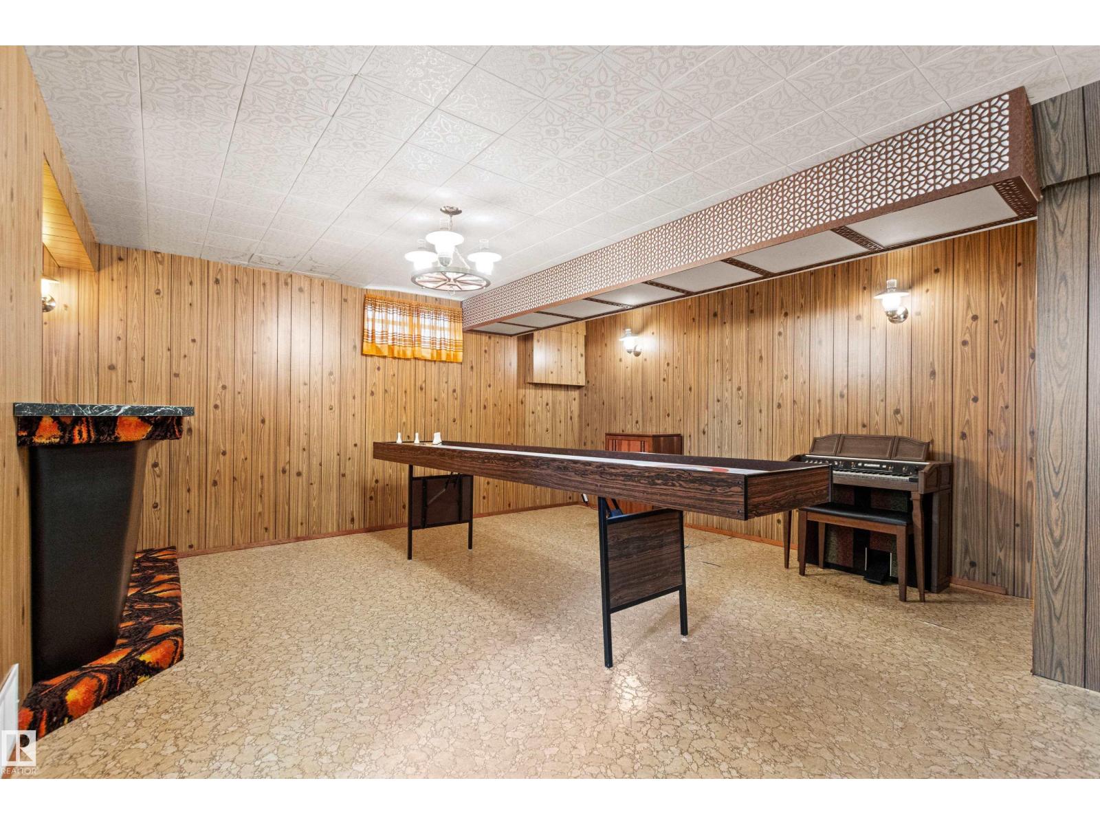 7211 140 AV NW - 44