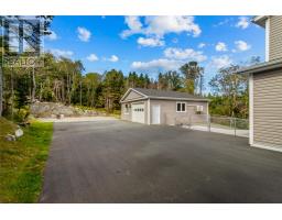 108 Country Drive thumbnail 35