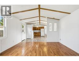 90 Eastwood Street, photo 4