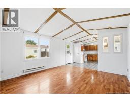90 Eastwood Street, photo 5