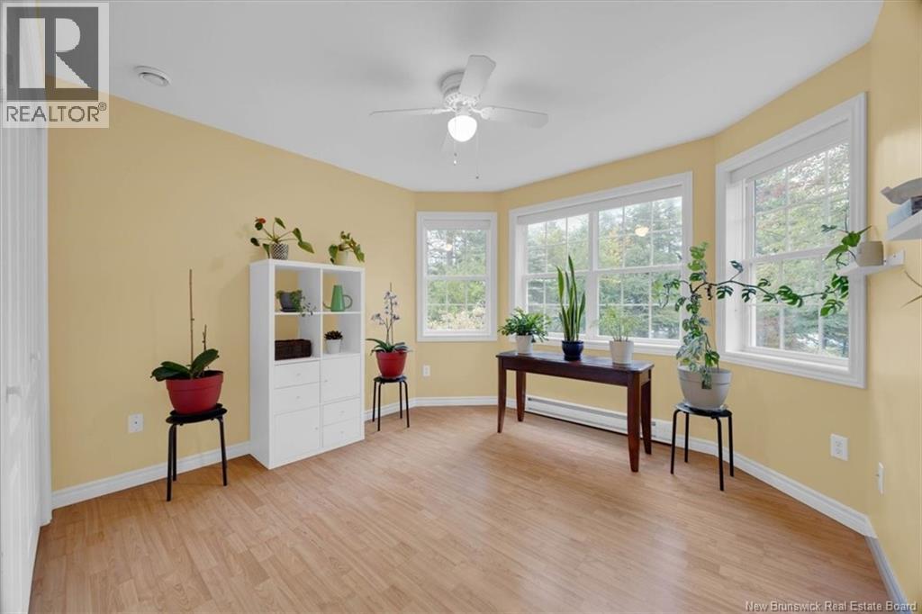 60 Eldersley Avenue - 24