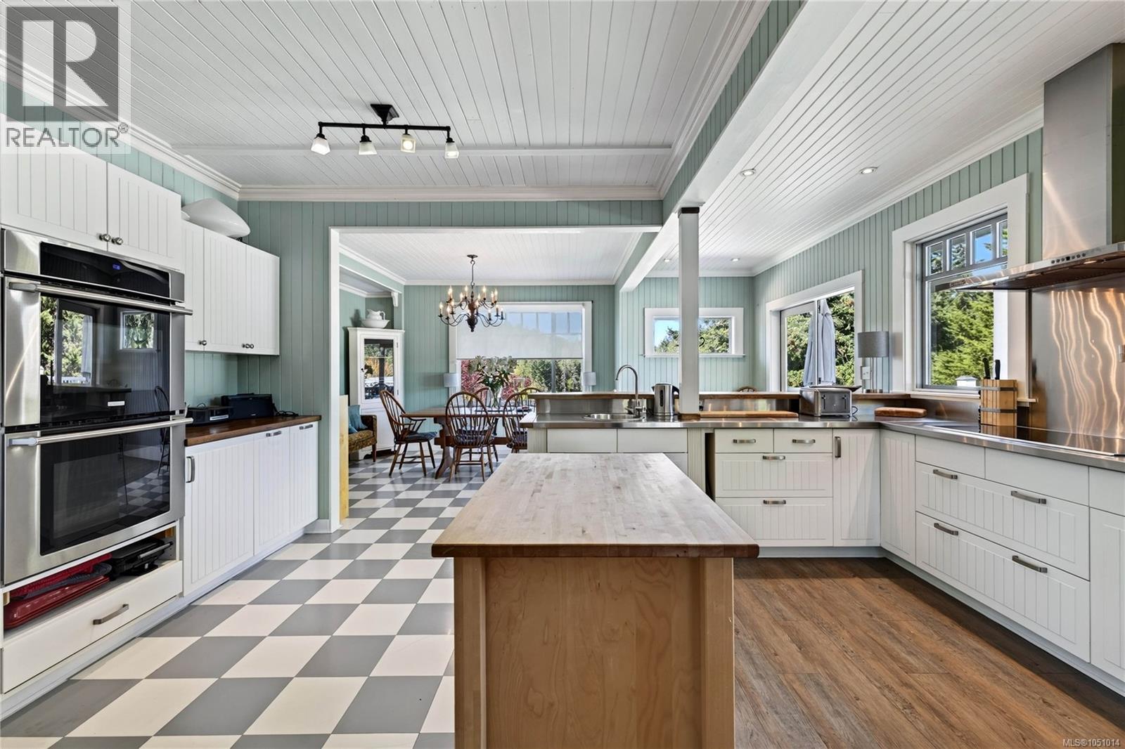 800 Lower Ganges Rd - Image 19