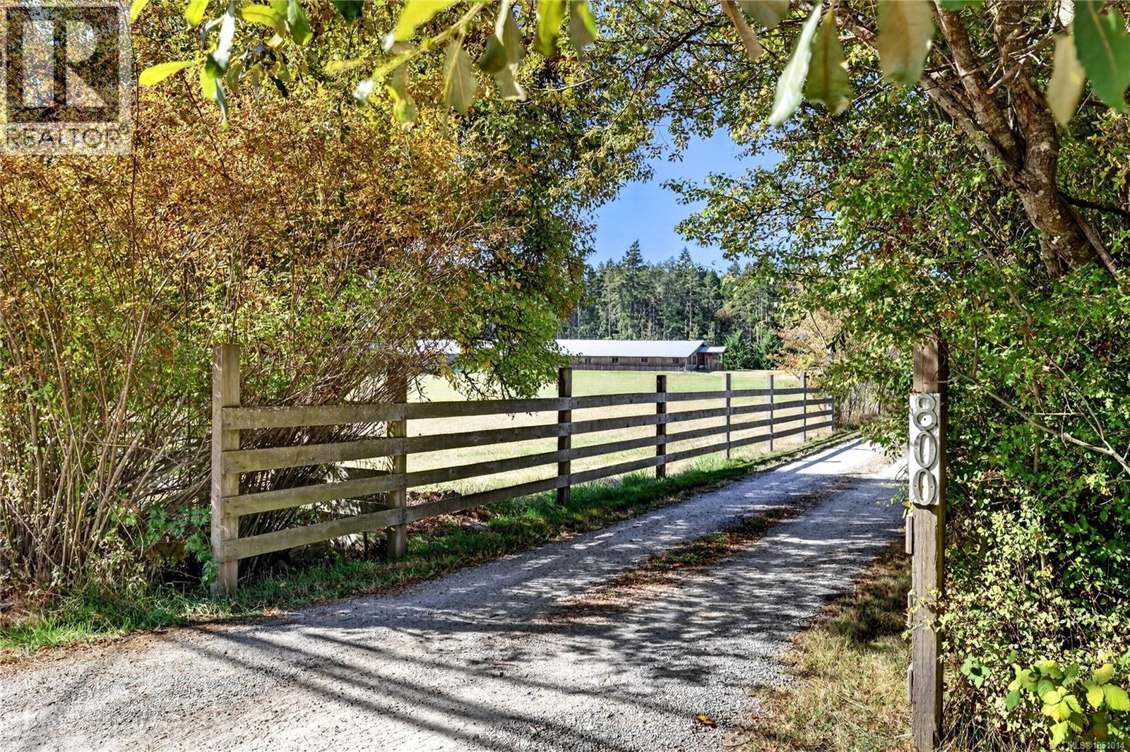 800 Lower Ganges Rd - 2