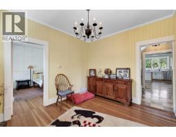 Family room - 800 Lower Ganges Rd, Salt Spring, BC V8K2N5 Photo 10