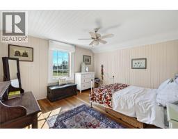 800 Lower Ganges Rd, Salt Spring, BC V8K2N5 Photo 30