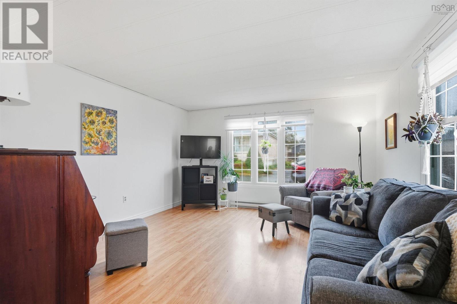 32 Earleton Avenue - 10