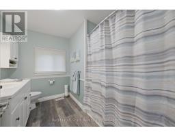 1 Maple Grove Street, Whitchurch Stouffville, ON L4A7X3 Photo 25