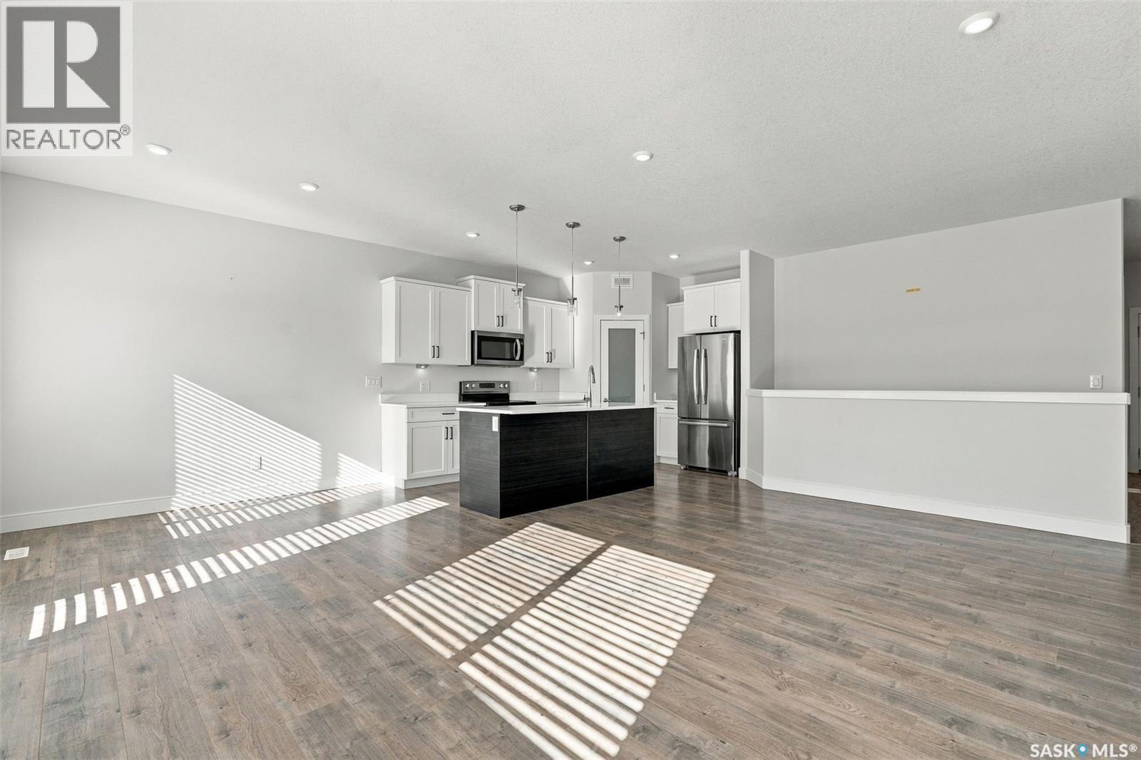 #202 1200 Parr Hill DRIVE - 6