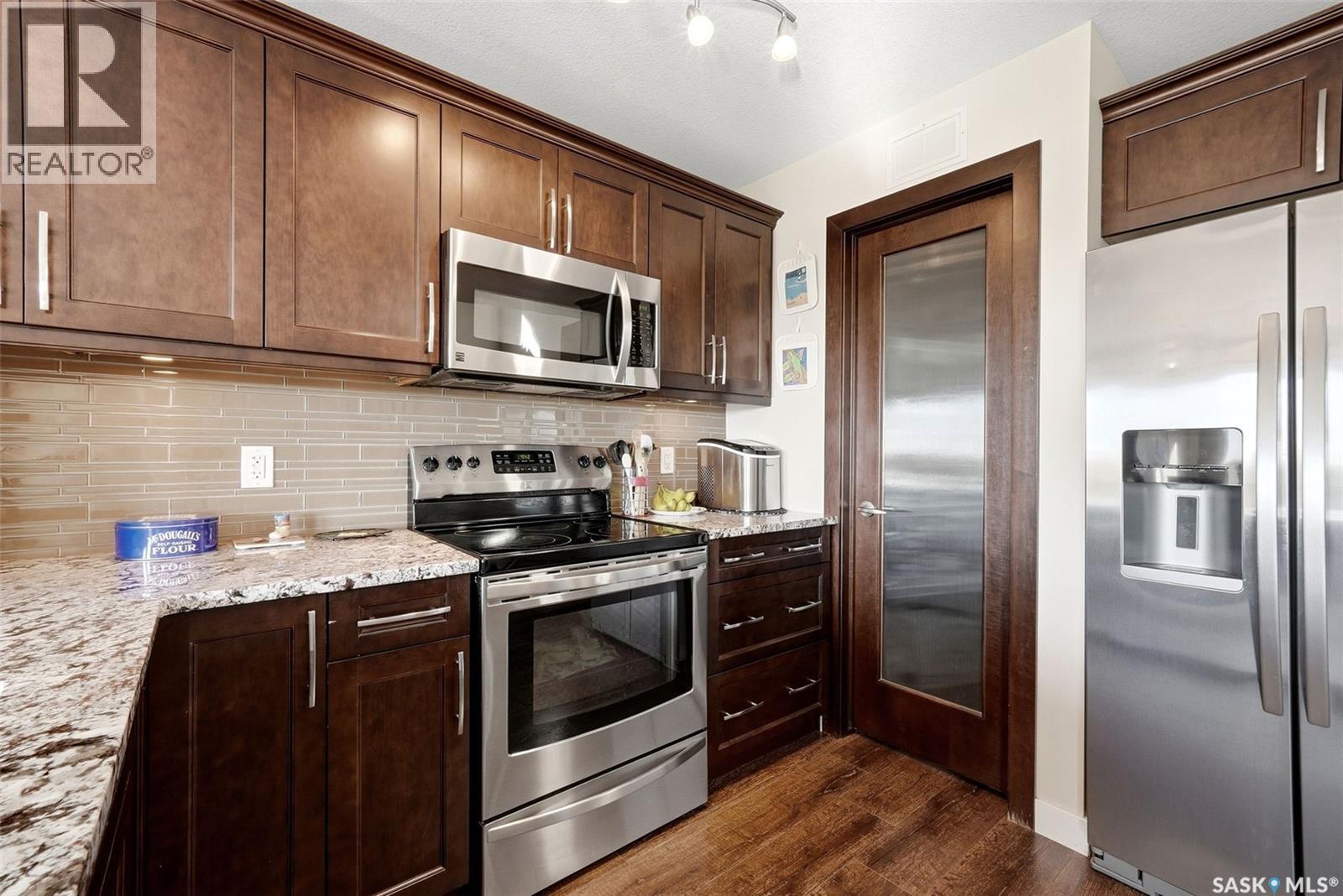 8837 Kestral DRIVE - 7