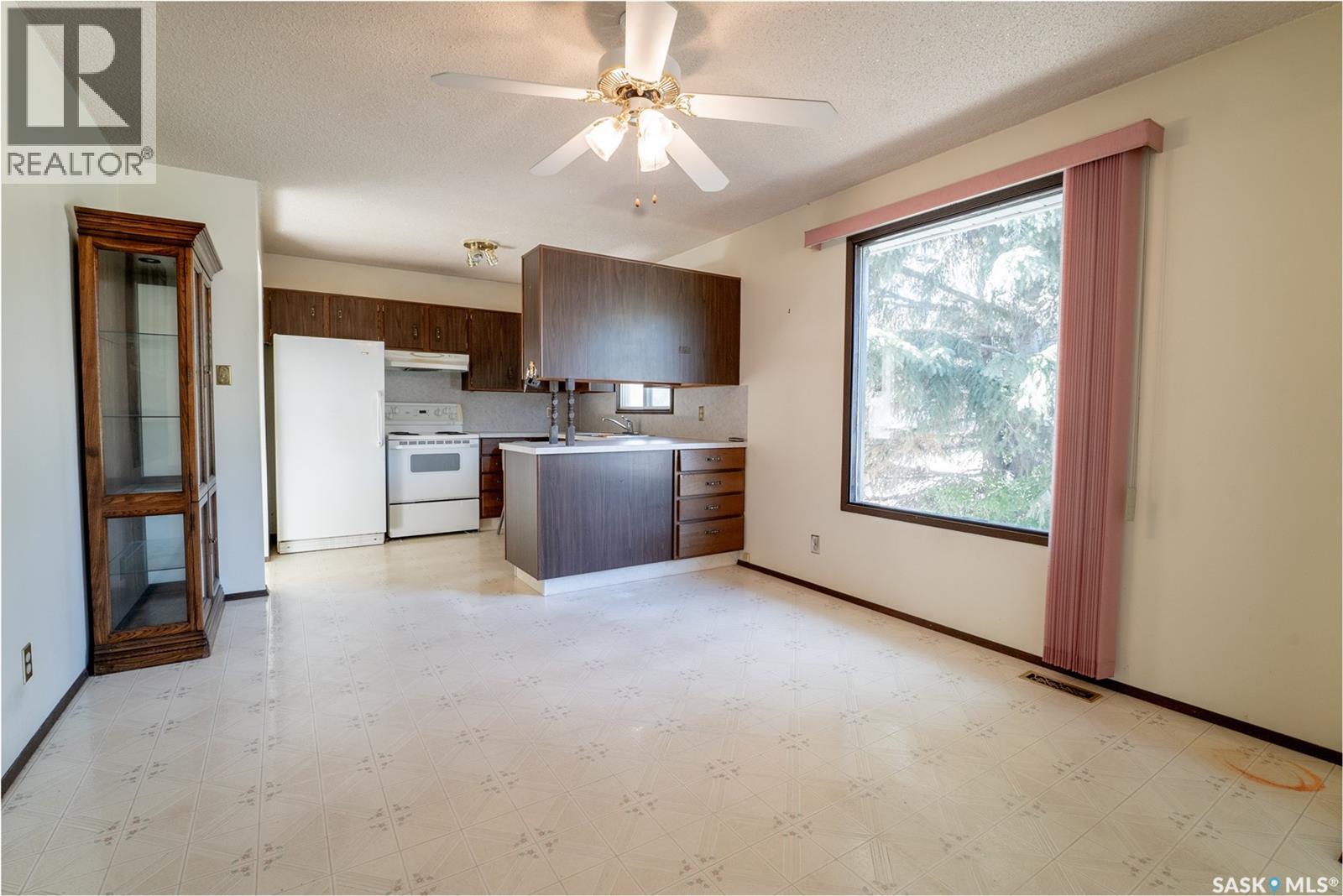 219 Railway AVENUE W, Blaine Lake — photo 6