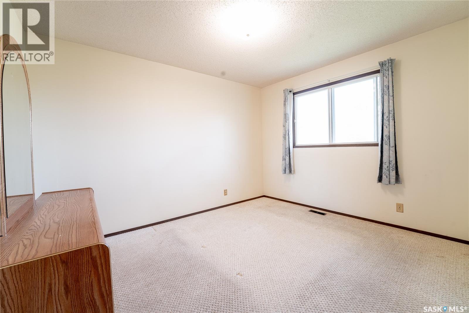 219 Railway AVENUE W, Blaine Lake — photo 9