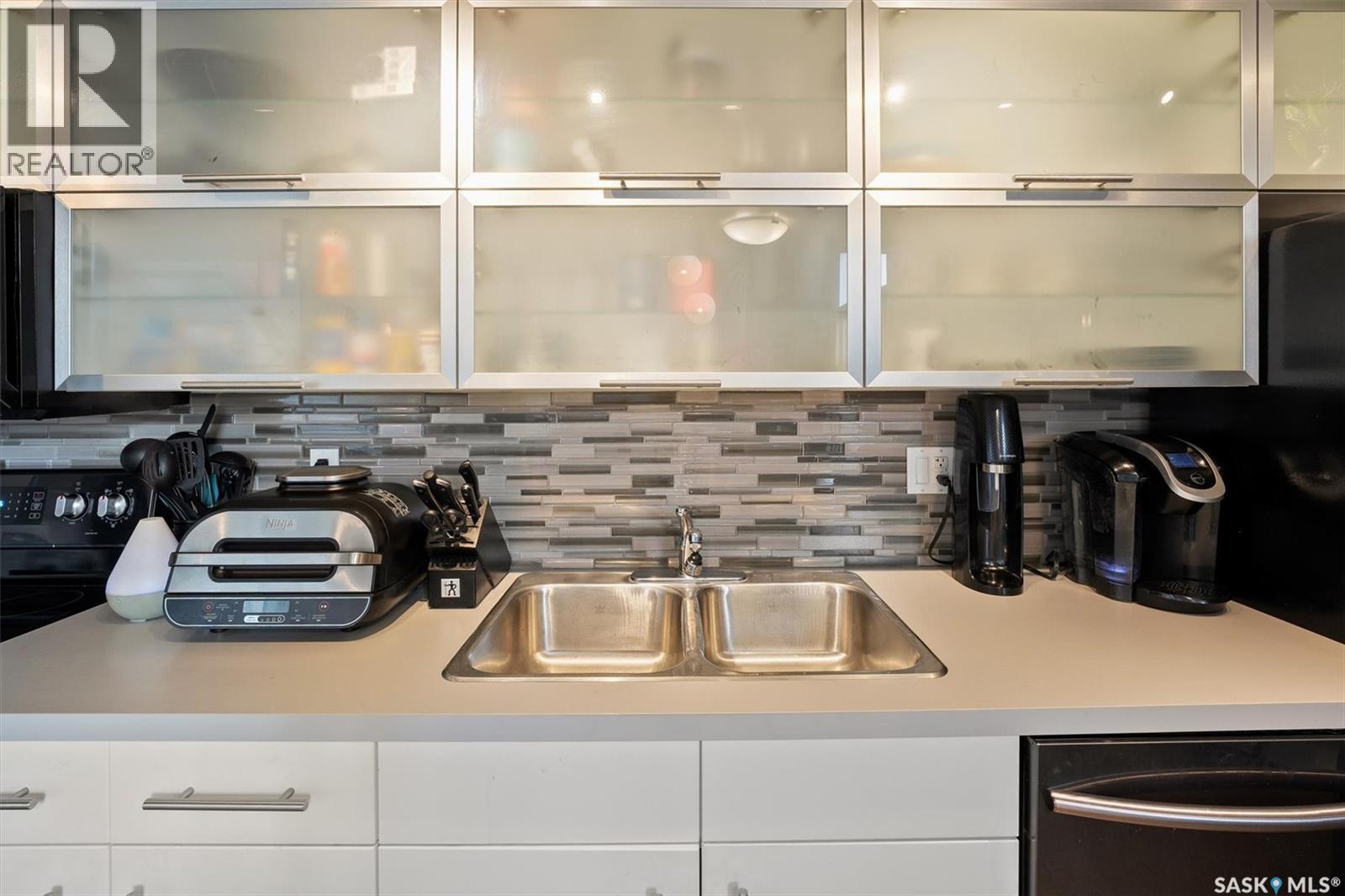#530 120 23rd STREET E - 11