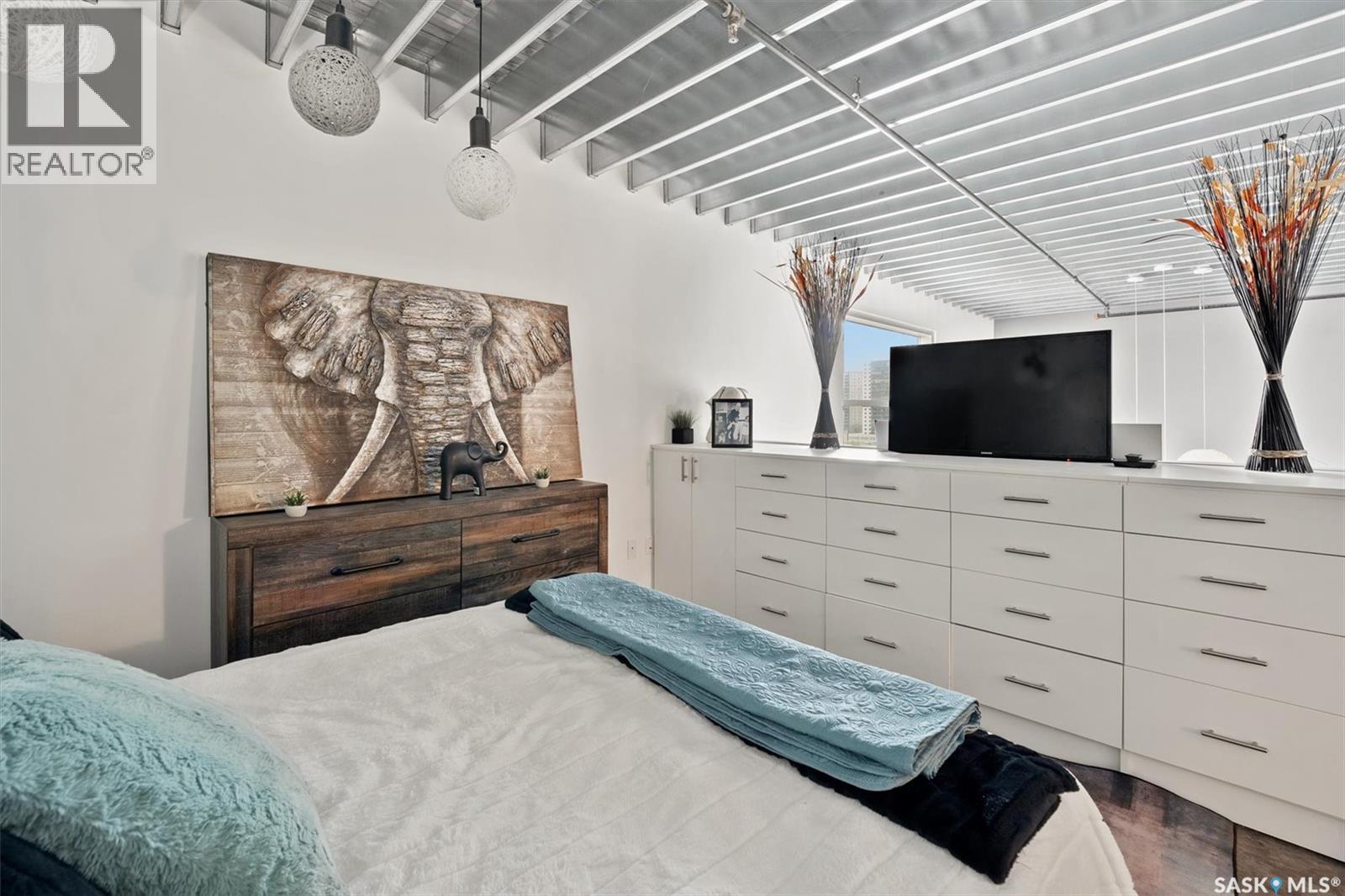 #530 120 23rd STREET E - 19