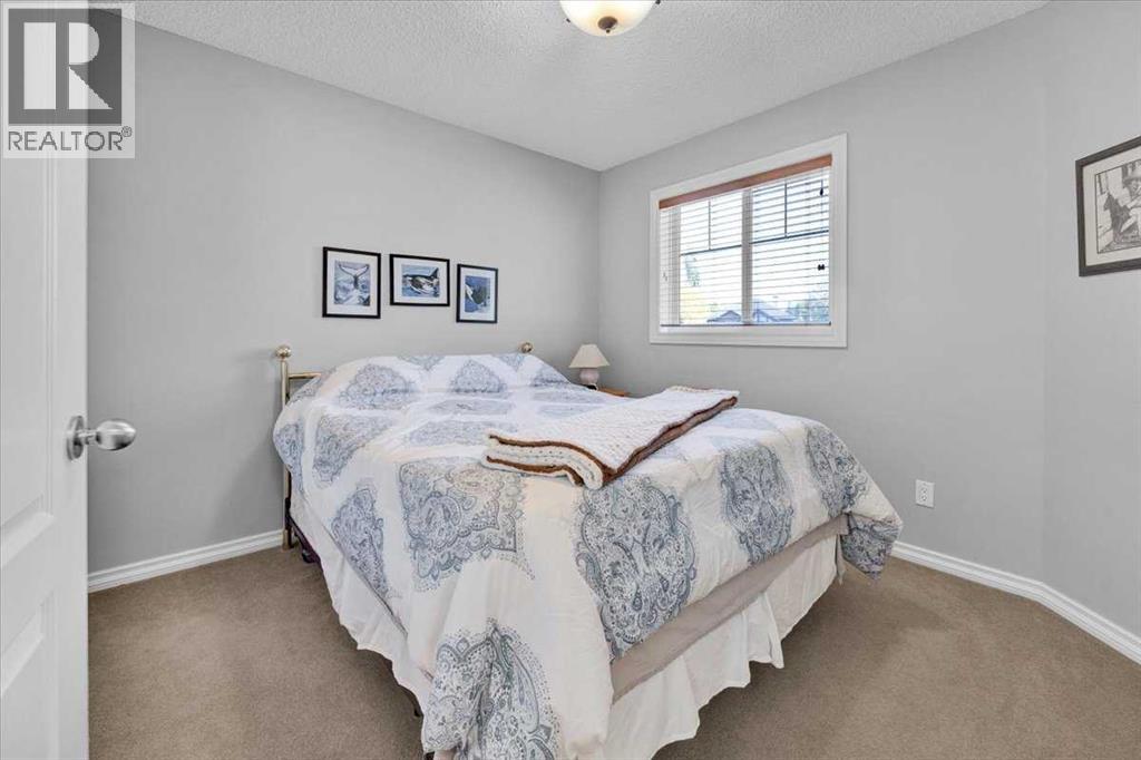 209 Crystal Green Point - 22