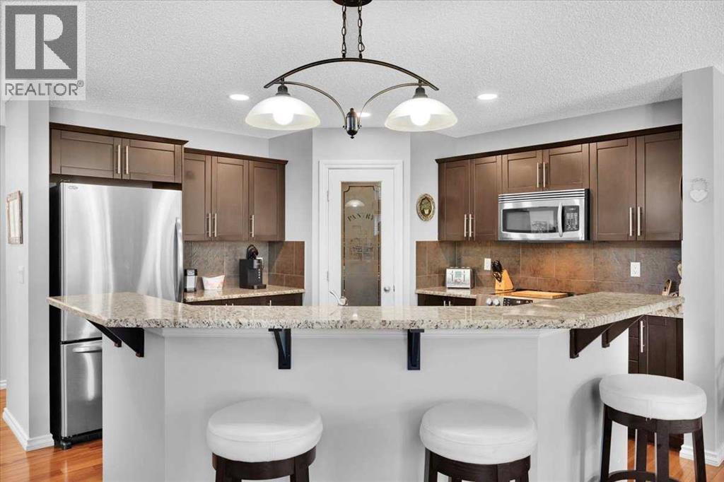 209 Crystal Green Point - 8