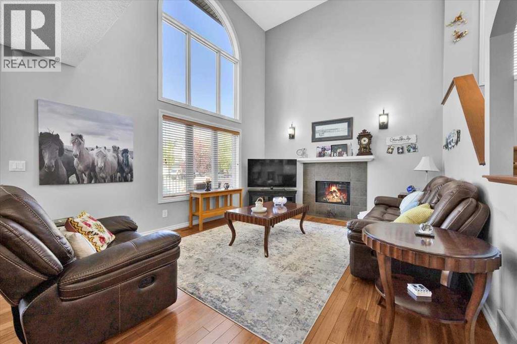 209 Crystal Green Point - 15