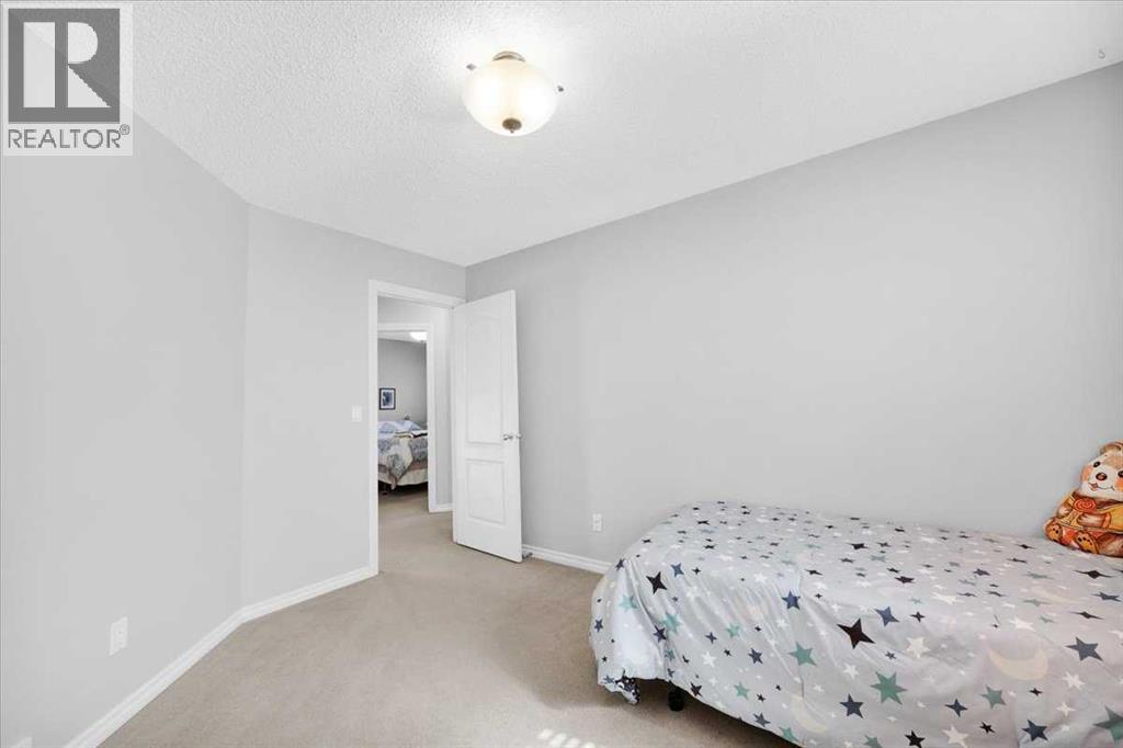 209 Crystal Green Point - 25