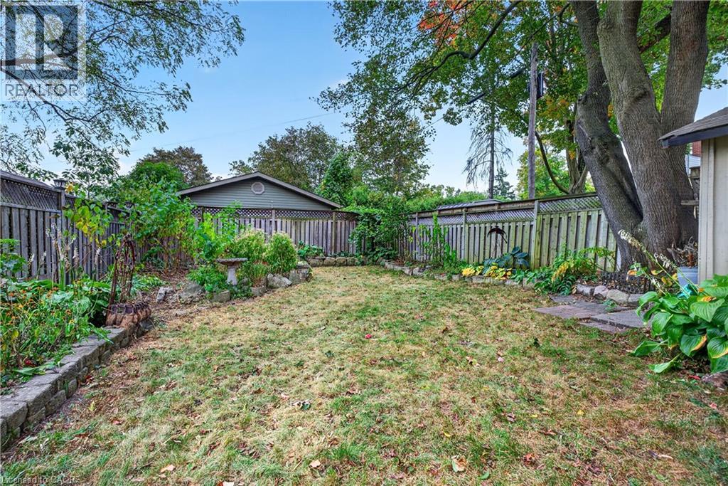 21 BROCK Street N - Image 40