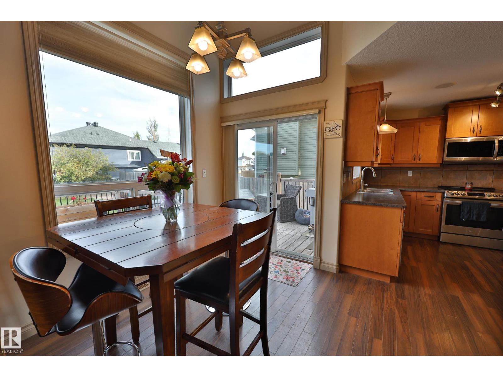 10603 95 ST - 14