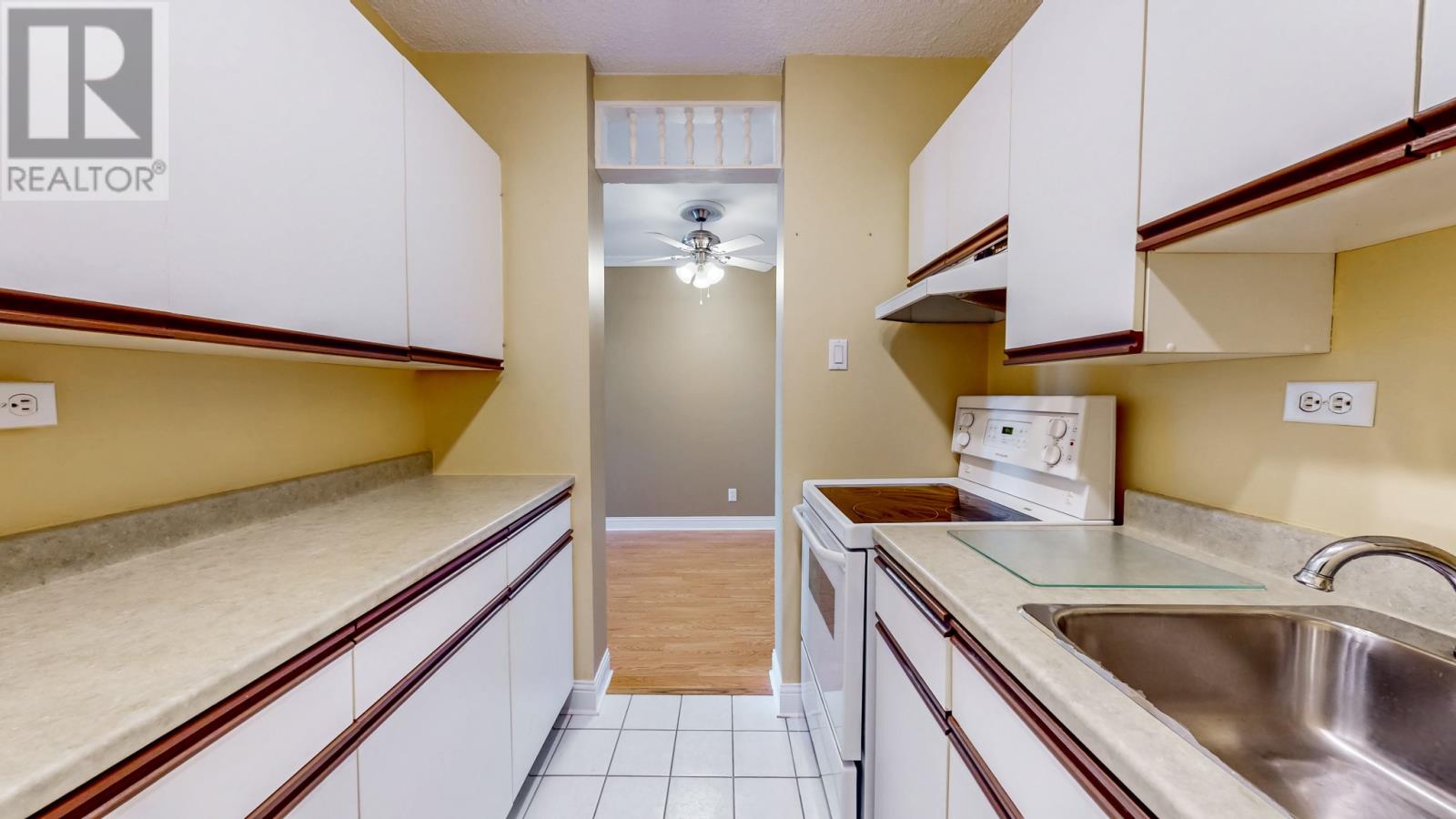 #65 157 Forest Road - 18