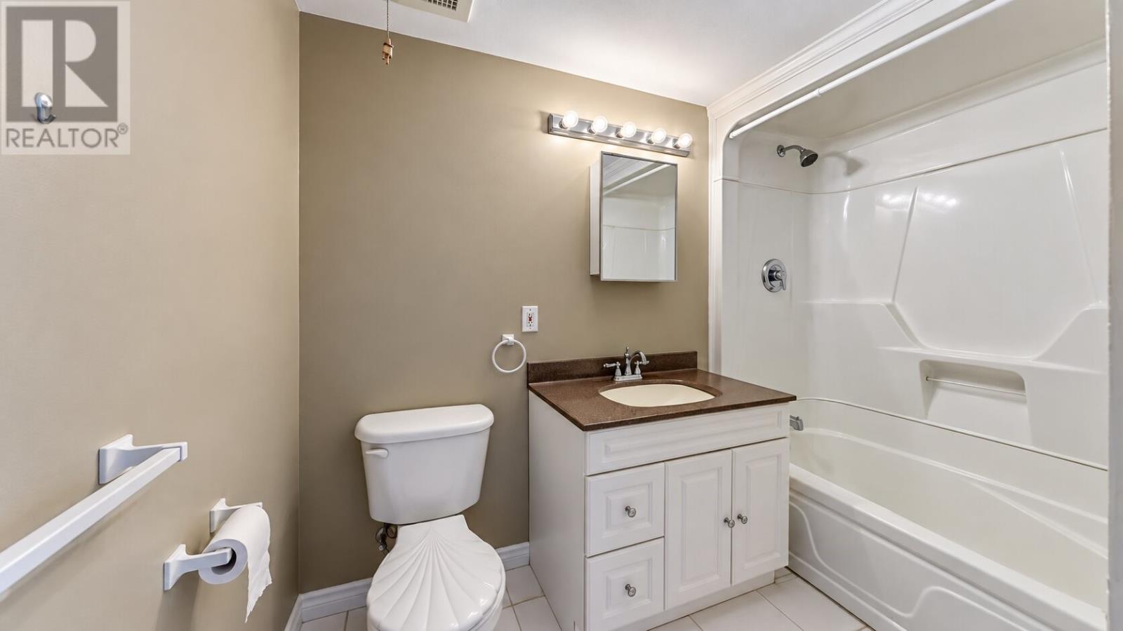 #65 157 Forest Road - 25