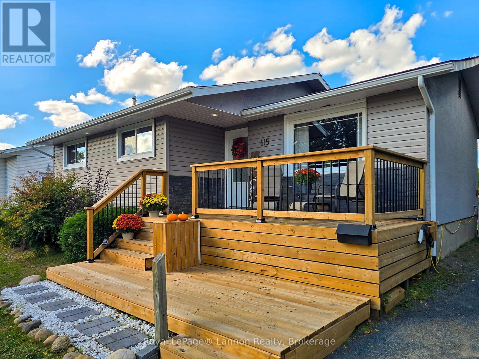 115 NEWBERRY CRESCENT - 11