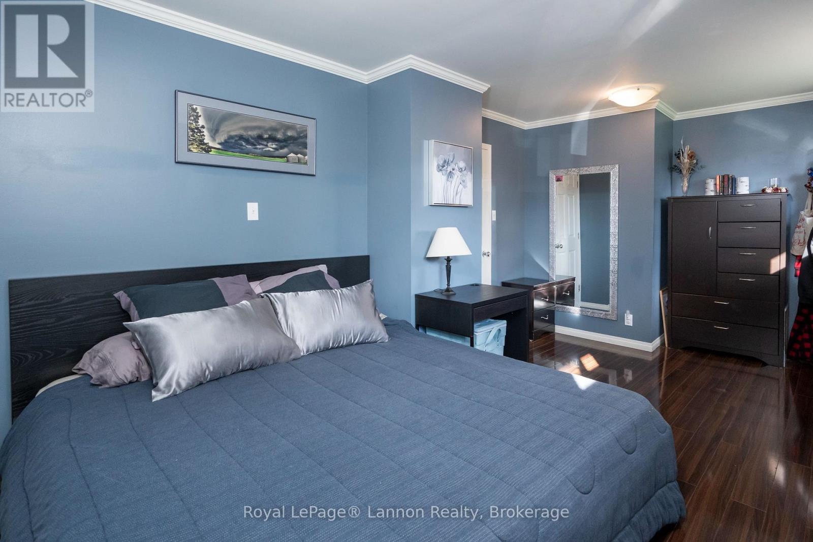 115 NEWBERRY CRESCENT - 29