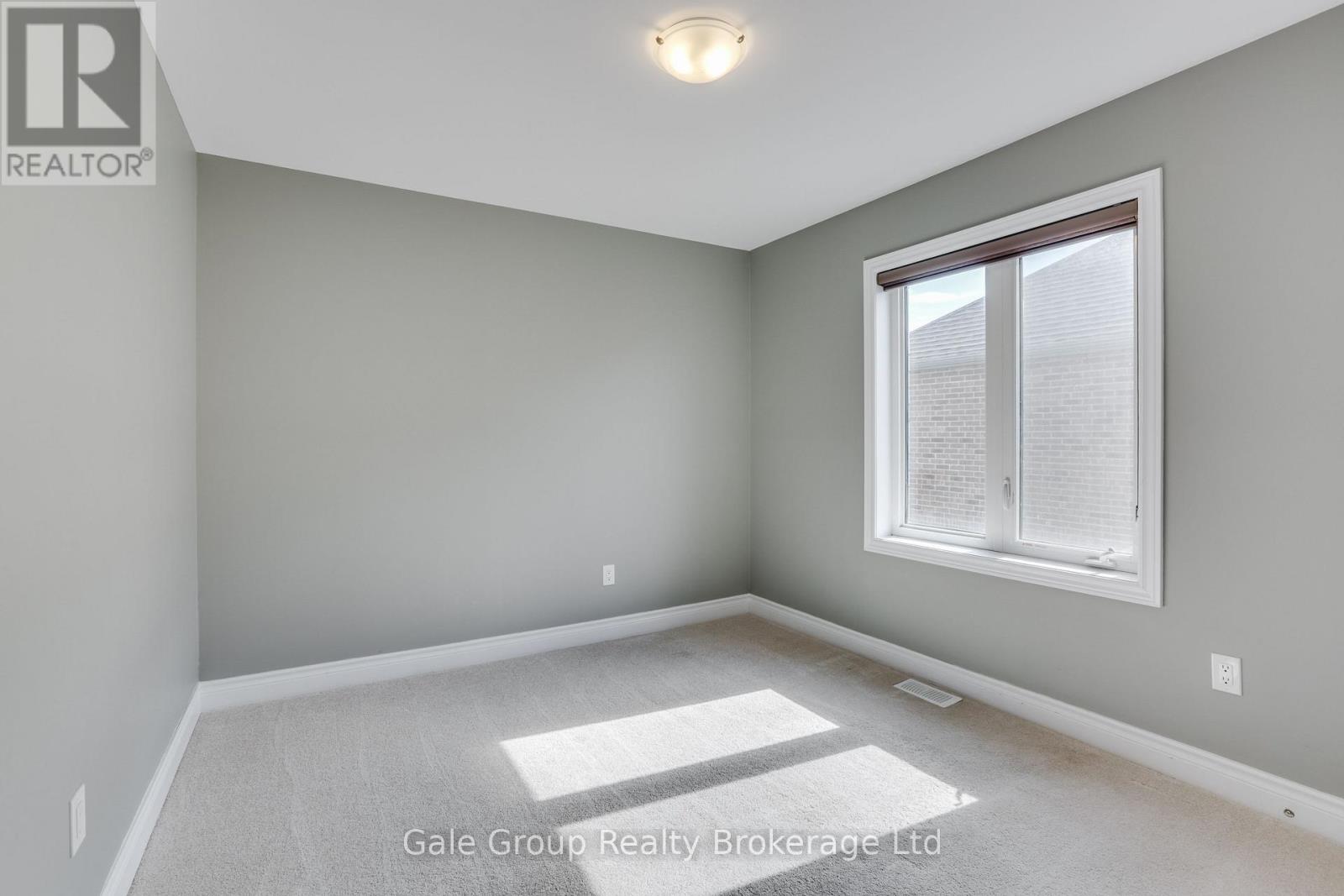 118 HUNTINGFORD TRAIL W - Image 26