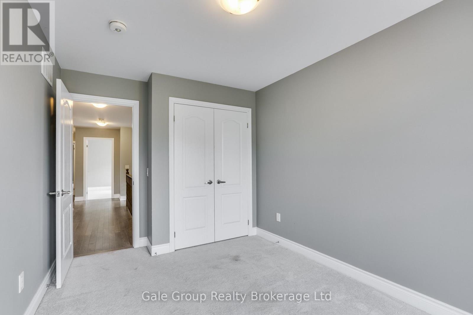 118 HUNTINGFORD TRAIL W - Image 32