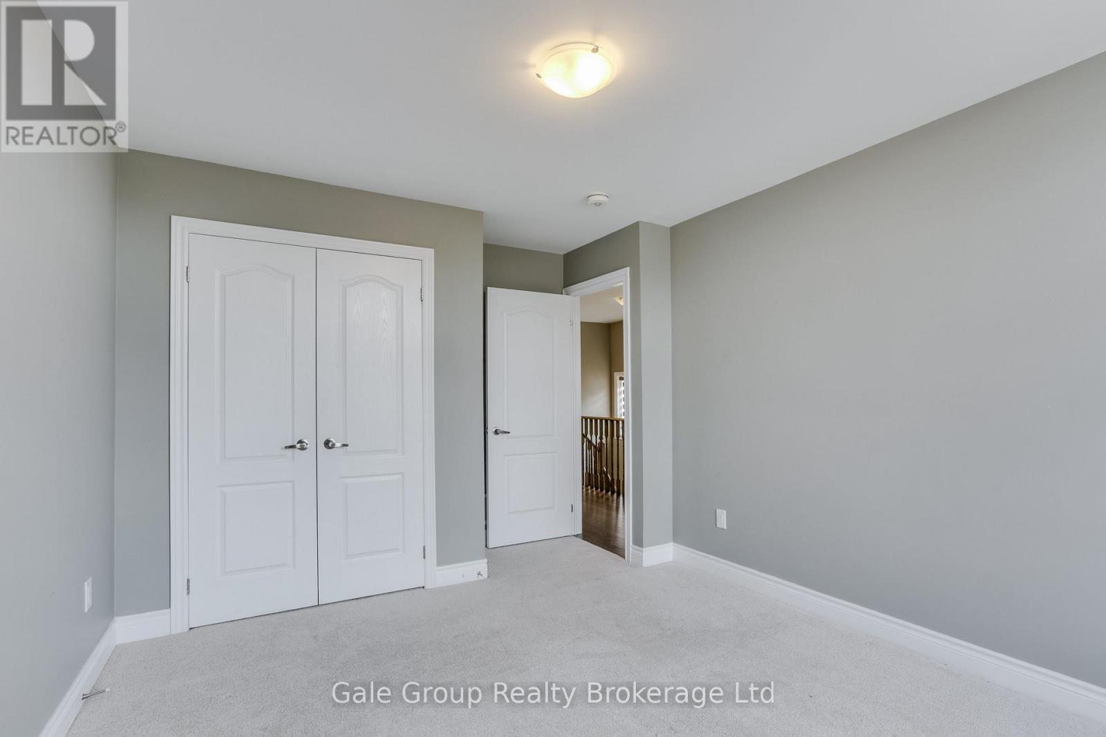 118 HUNTINGFORD TRAIL W - Image 37