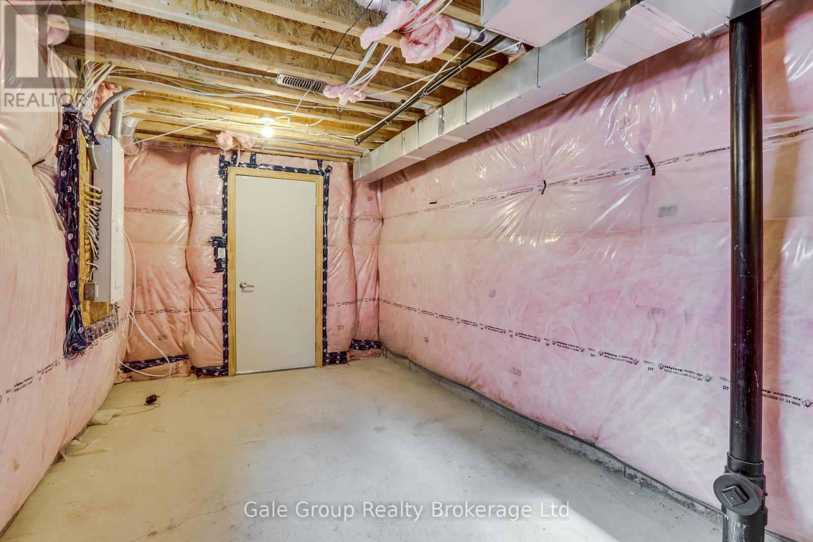 118 HUNTINGFORD TRAIL W - 39