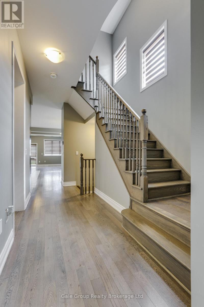118 HUNTINGFORD TRAIL W - 7