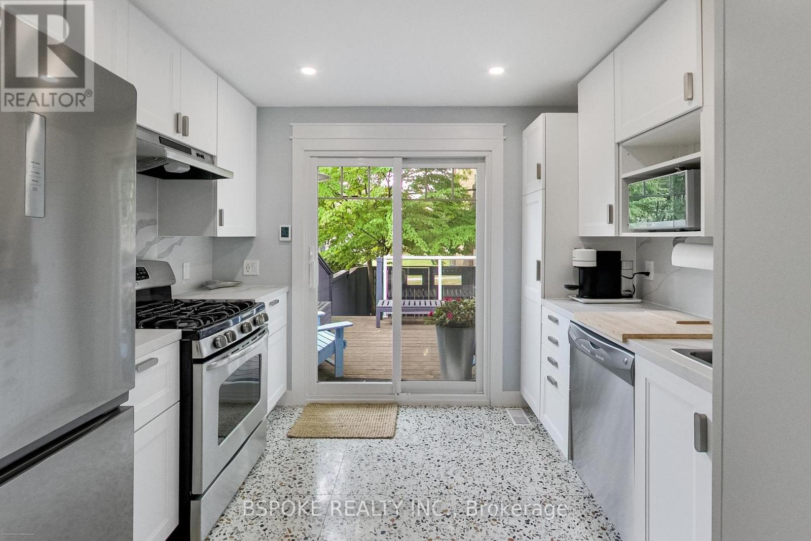 76 HILTZ AVENUE - Image 11