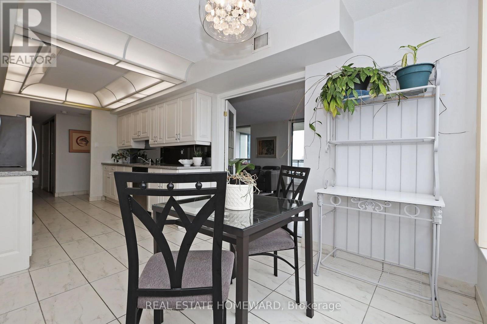 #1913 4725 SHEPPARD AVENUE E - 11